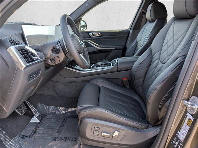 Used 2026 BMW X5 xDrive40i w/ M Sport Package AWD/4WD image 4