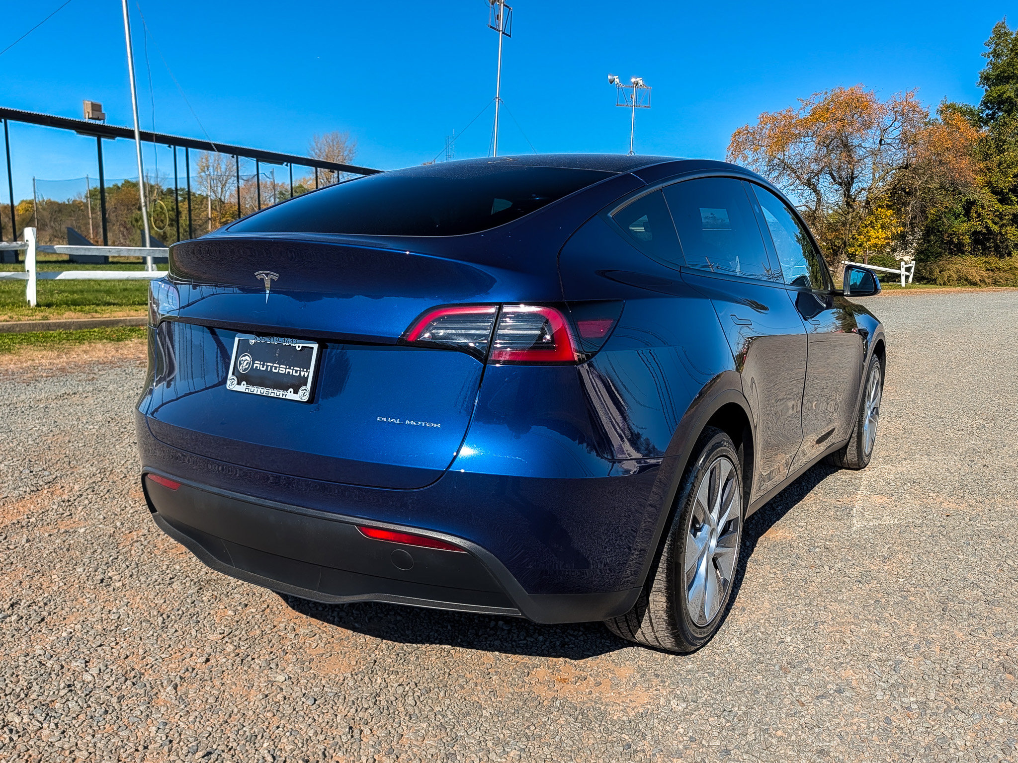 Used 2023 Tesla Model Y Long Range AWD/4WD image 5