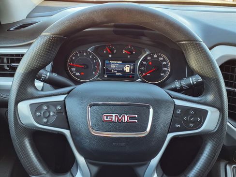 Used 2023 GMC Acadia SLE w/ Driver Convenience Package image 15