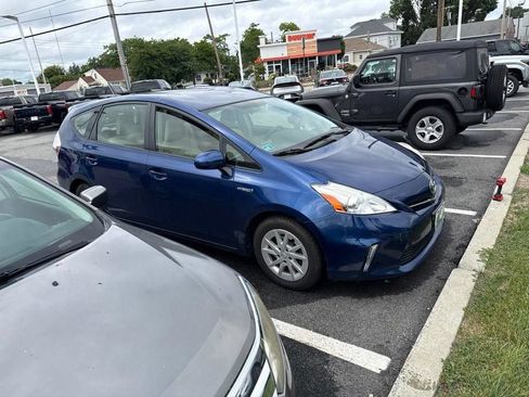 Used 2012 Toyota Prius V Three FWD image 3