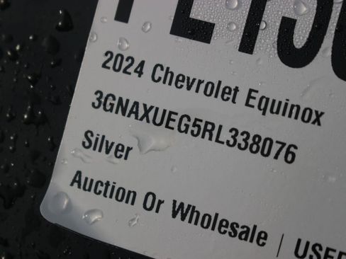 Used 2024 Chevrolet Equinox LT AWD/4WD image 42
