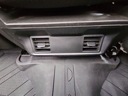 Used 2019 Chevrolet Silverado 1500 Custom w/ Custom Value Package AWD/4WD image 22