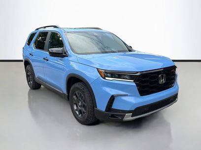 Used 2025 Honda Pilot TrailSport