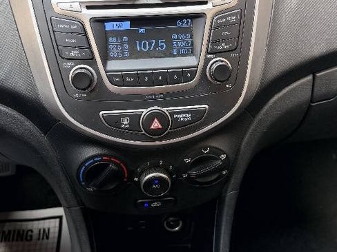 Used 2017 Hyundai Accent SE FWD image 12