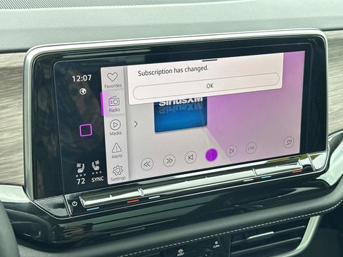 Used 2024 Volkswagen Atlas SEL Premium R-Line image 30