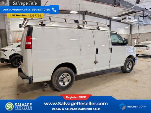 Used 2021 Chevrolet Express 2500 w/ Driver Convenience Package RWD image 4