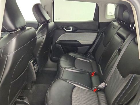 Used 2022 Jeep Compass Latitude w/ Sun and Sound Group AWD/4WD image 40
