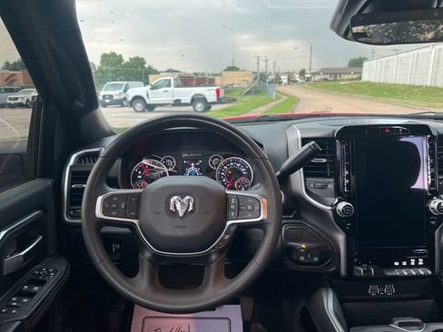 Used 2026 RAM 3500 Big Horn AWD/4WD image 16
