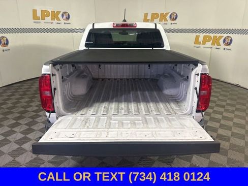 Used 2021 Chevrolet Colorado W/T AWD/4WD image 5