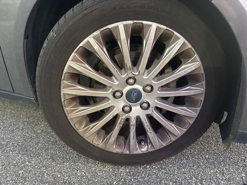 Used 2012 Ford Focus Titanium image 11