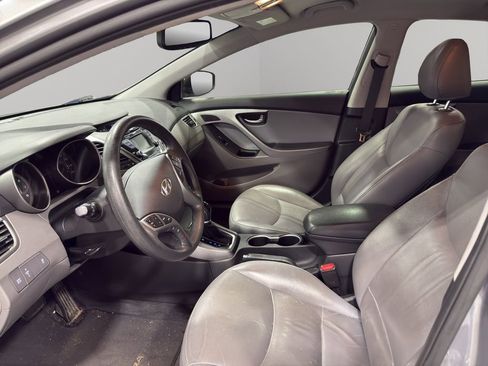 Used 2014 Hyundai Elantra SE w/ Option Group 02 image 3