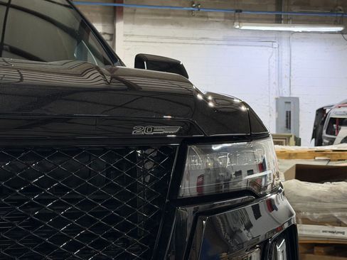 Certified 2024 Cadillac Escalade ESV V AWD/4WD image 44