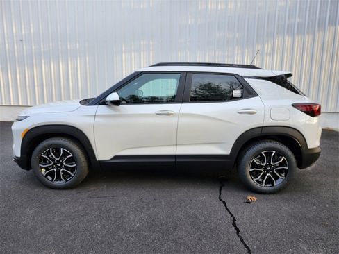 New 2026 Chevrolet TrailBlazer ACTIV w/ Convenience Package image 2