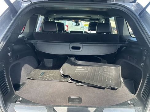 Used 2018 Jeep Grand Cherokee Limited image 7