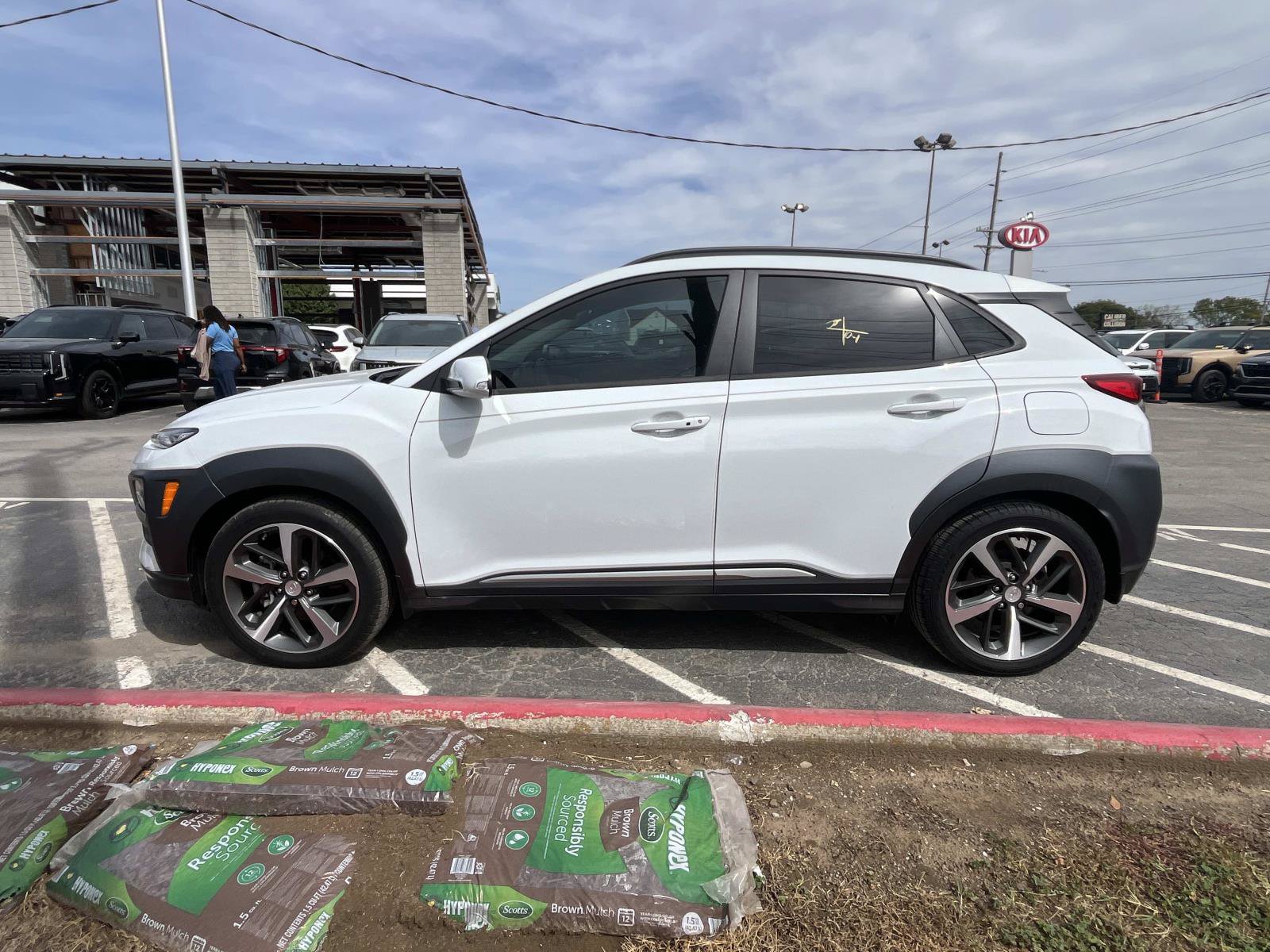 Used 2021 Hyundai Kona Ultimate FWD image 4