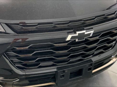 Used 2024 Chevrolet Trax ACTIV w/ Sunroof Package FWD image 29
