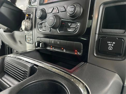 Used 2017 RAM 1500 Sport image 28