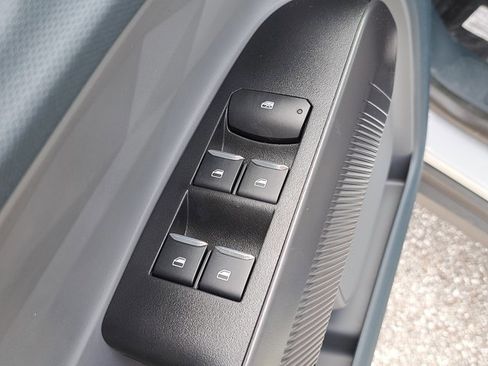 New 2025 Ford Maverick XL image 23