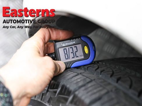 Used 2019 Nissan Frontier SV image 28