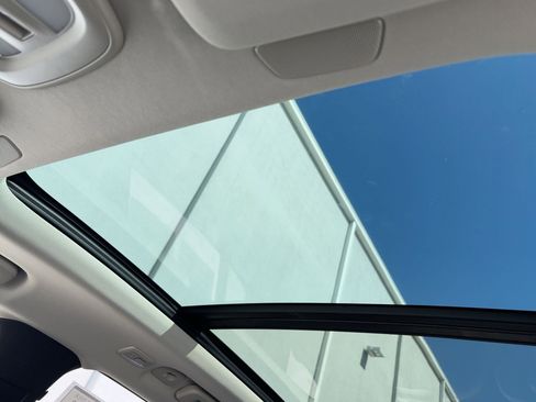 Certified 2025 Volvo XC90 B6 Plus image 15