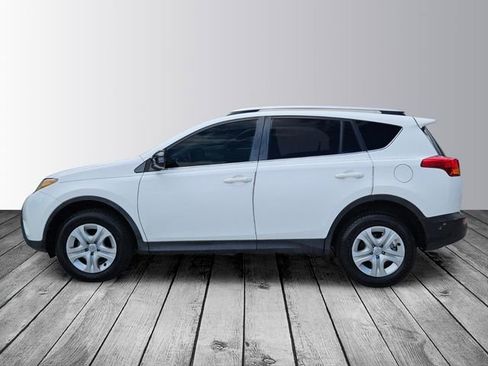 Used 2015 Toyota RAV4 LE FWD image 2