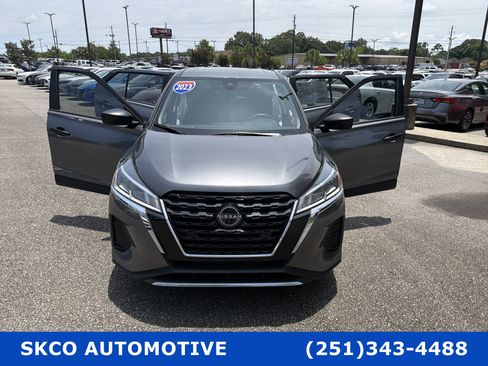 Used 2023 Nissan Kicks S FWD image 30