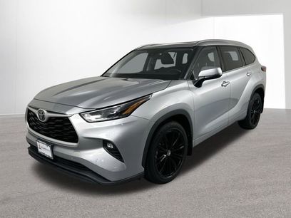 Used 2021 Toyota Highlander XLE