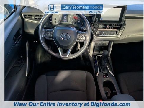 Used 2024 Toyota Corolla Cross LE FWD image 18