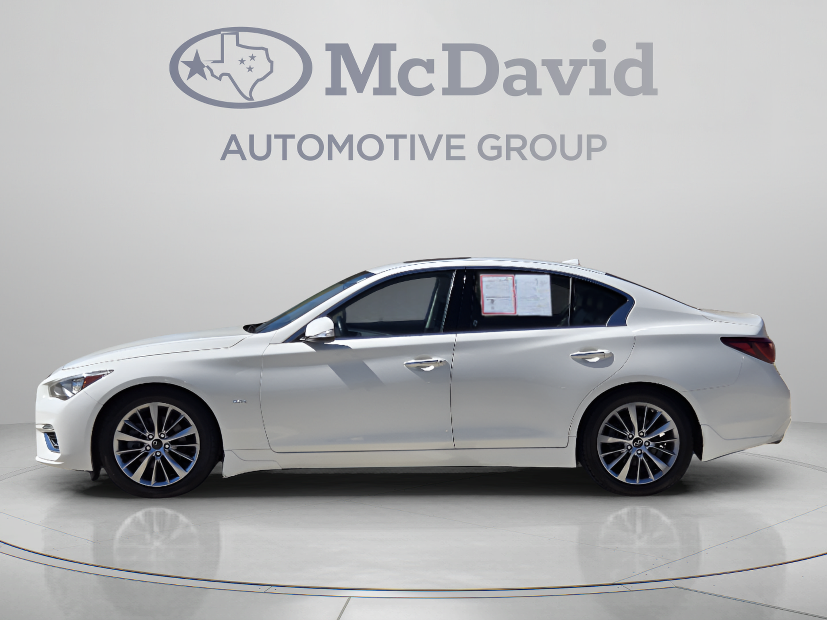 Used 2020 INFINITI Q50 Luxe RWD image 2