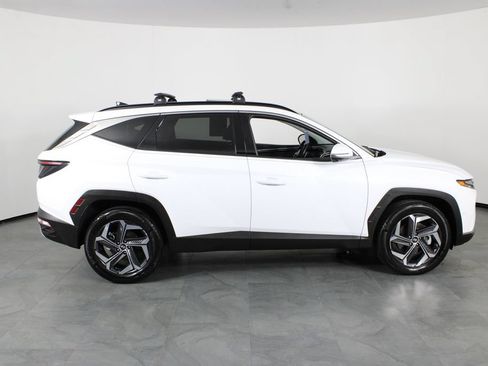 Certified 2022 Hyundai Tucson Limited AWD/4WD image 12