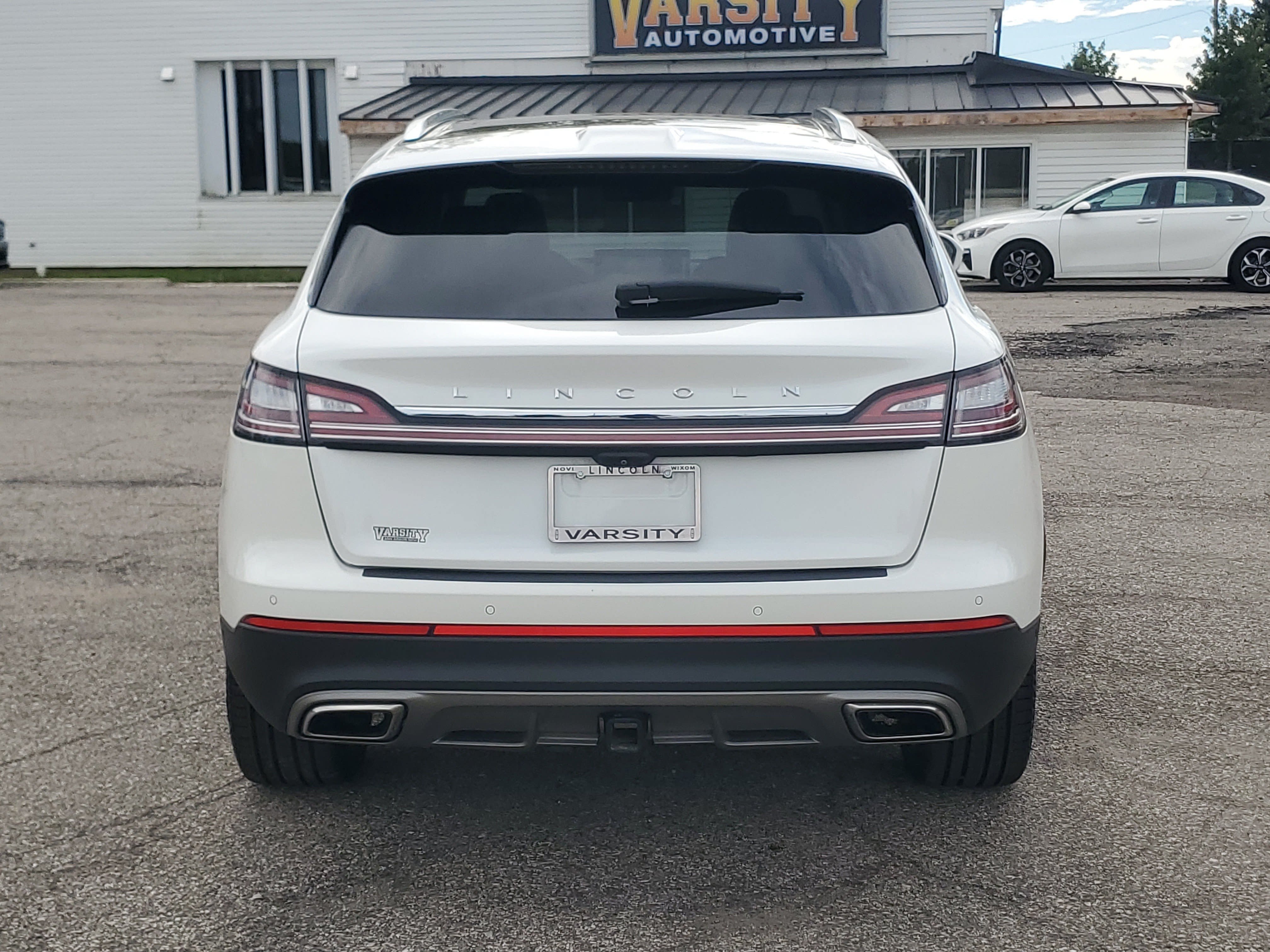 Certified 2022 Lincoln Nautilus Reserve w/ Equipment Group 202A AWD/4WD image 5