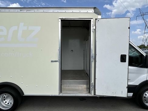 Used 2022 Ford Transit 350 DRW RWD image 26