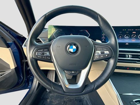 Used 2023 BMW 330i xDrive Sedan w/ Premium Package AWD/4WD image 39