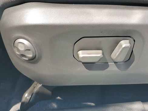 New 2025 Jeep Wrangler Sahara image 24