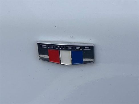 Used 2020 Chevrolet Camaro LT w/ RS Package image 11