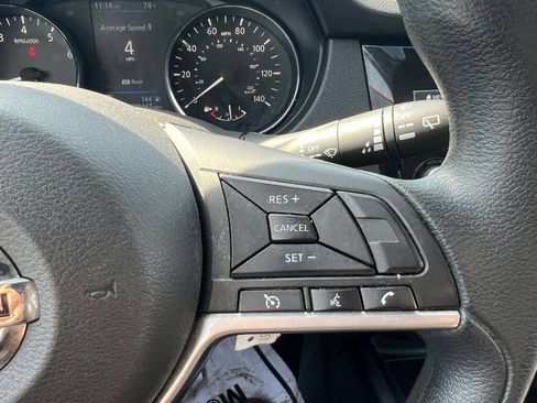 Used 2020 Nissan Rogue S image 11