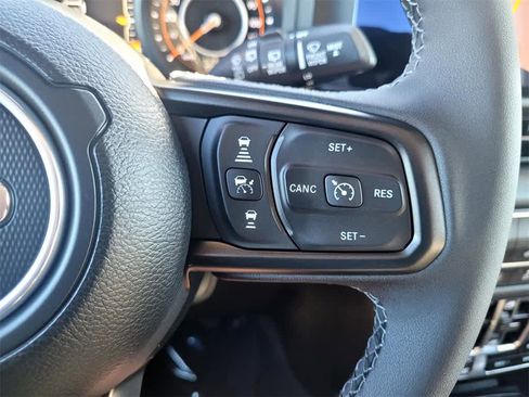 New 2025 Jeep Wrangler Unlimited Rubicon w/ XTREMEE 35" Tire Package image 20