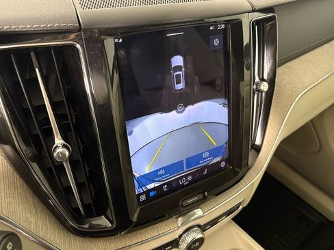 Used 2022 Volvo XC60 B5 Inscription w/ Advanced Package image 28