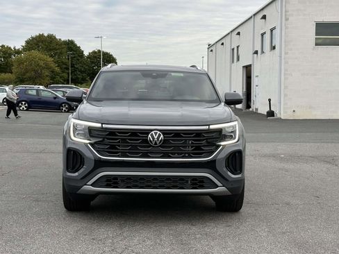 New 2026 Volkswagen Atlas Cross Sport SE image 9