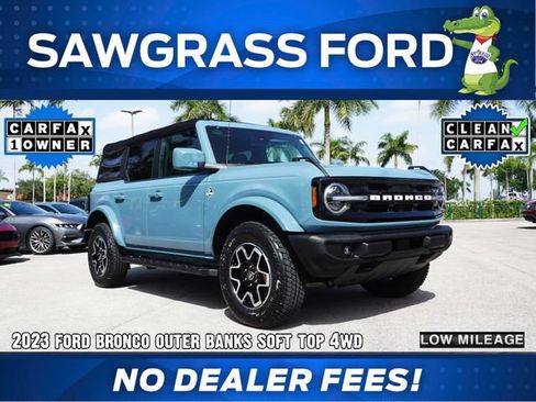 Certified 2023 Ford Bronco Outer Banks AWD/4WD image 1