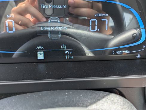 New 2026 Hyundai Elantra SE FWD image 26