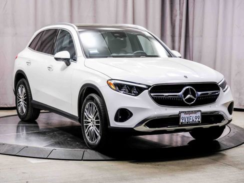 Certified 2026 Mercedes-Benz GLC 300 image 5