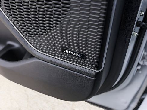 Used 2022 Jeep Grand Cherokee L Limited w/ Luxury Tech Group II image 29