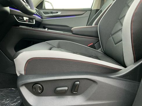 New 2026 Volkswagen Atlas Peak Edition image 23