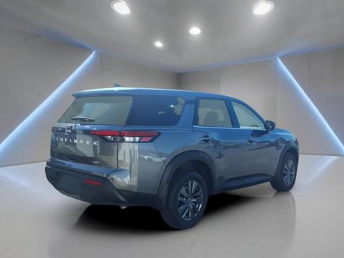 Used 2025 Nissan Pathfinder S AWD/4WD image 20