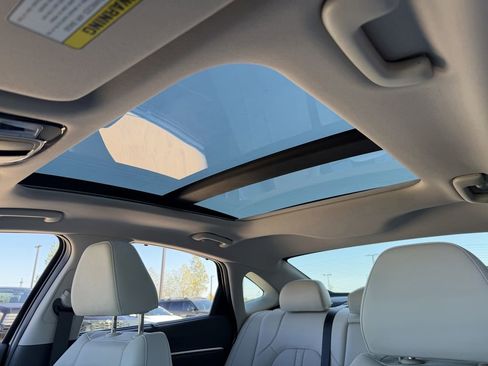 New 2025 Hyundai Sonata Limited image 27