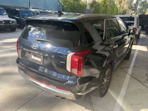Used 2024 Hyundai Palisade Calligraphy image 7