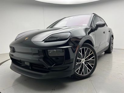 New 2025 Porsche Macan 4S Electric