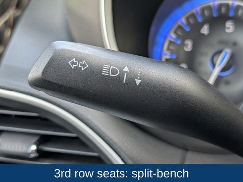 Used 2023 Chrysler Pacifica Touring-L FWD image 25