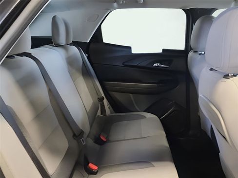 Used 2021 Chevrolet TrailBlazer LT image 23